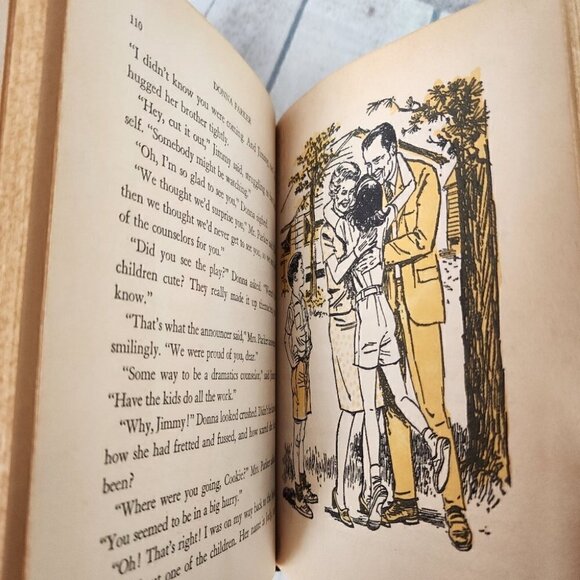 Vintage 50s Donna Parker Hardcover Novels Set of 2 Mystery at Arawak On Her Own - Picture 8 of 15